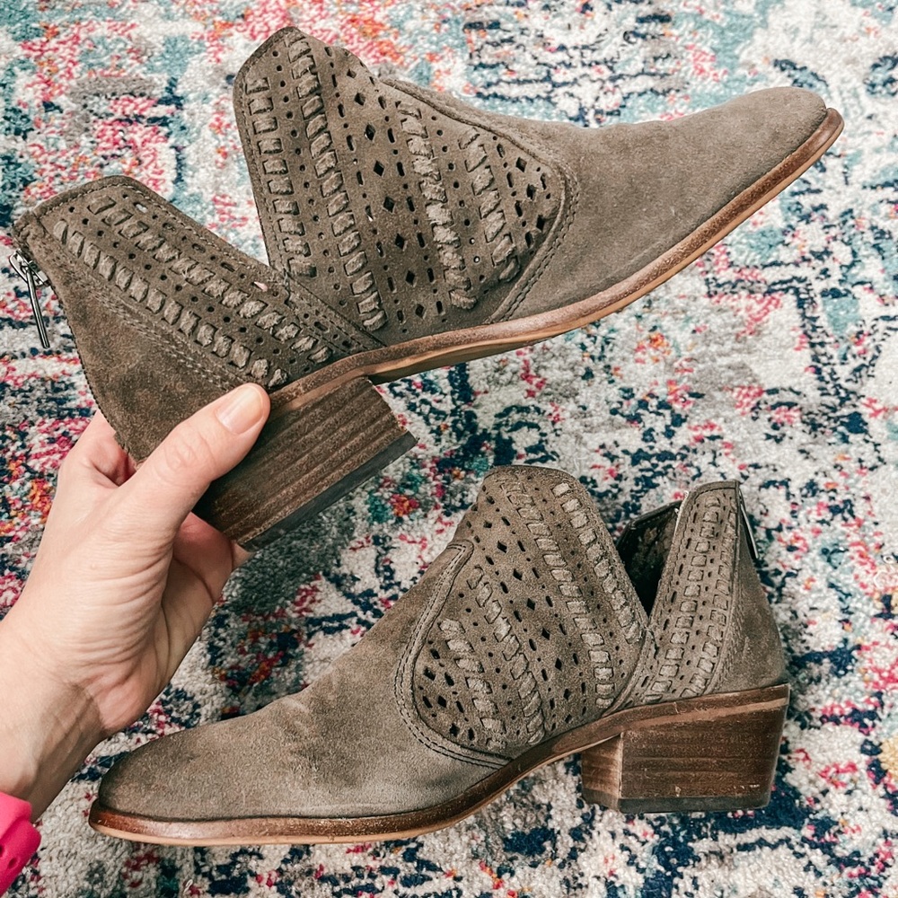 vince camuto dark brown suede bootie with stacked wooden heel - size 8